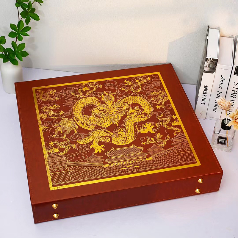 Gold foil hanging paintings and ornaments, with embossed dragon patterns. They are excellent gifts. 