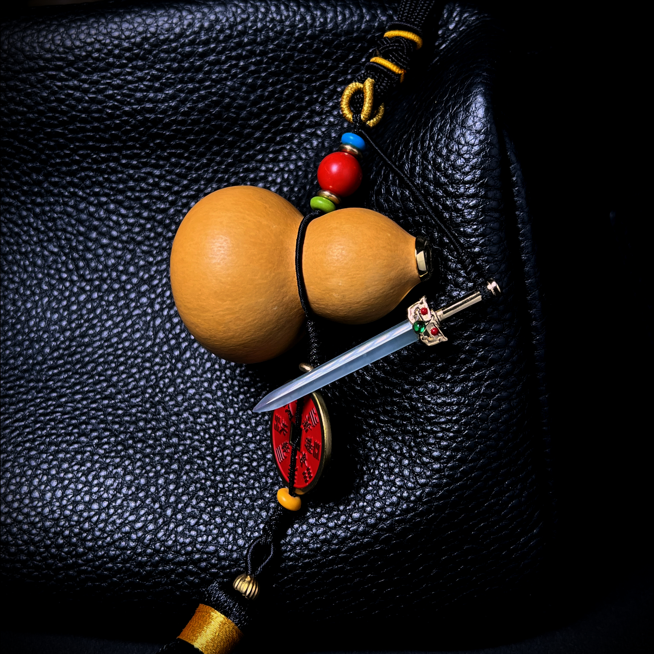 Jade Sword Gourd，Handheld items for literary enthusiasts, car ornaments and bag ornaments. They can ward off evil spirits and ensure safety.