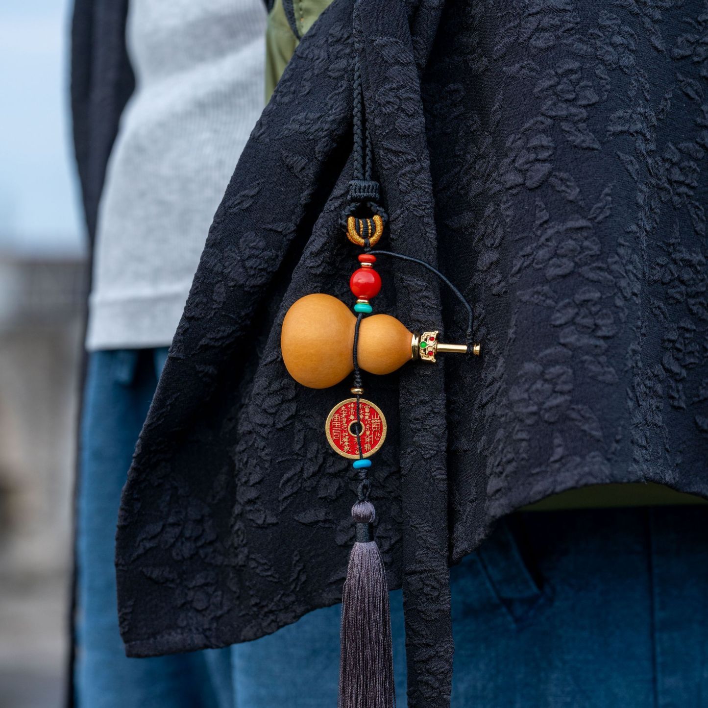 Jade Sword Gourd，Handheld items for literary enthusiasts, car ornaments and bag ornaments. They can ward off evil spirits and ensure safety.