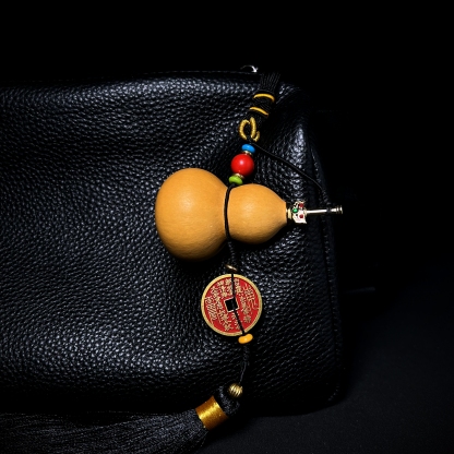 Jade Sword Gourd，Handheld items for literary enthusiasts, car ornaments and bag ornaments. They can ward off evil spirits and ensure safety.