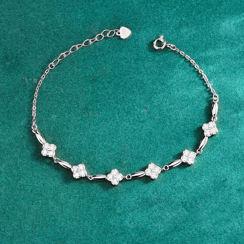 S925 Sterling Silver Four-Leaf Clover Moissanite Bracelet