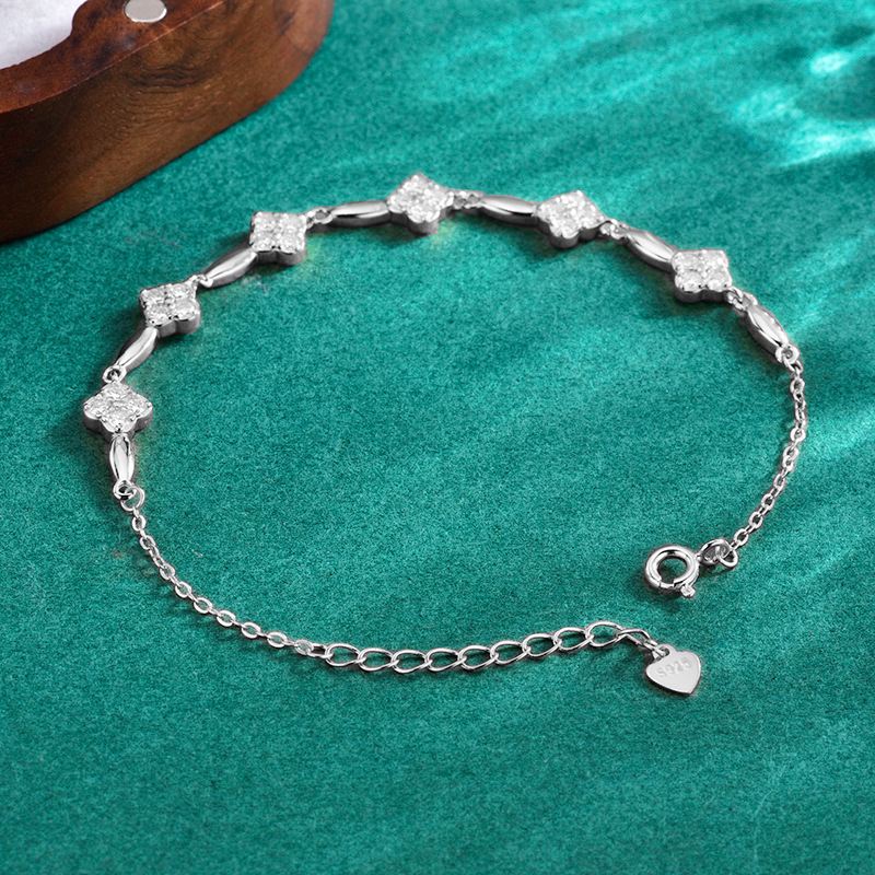 S925 Sterling Silver Four-Leaf Clover Moissanite Bracelet