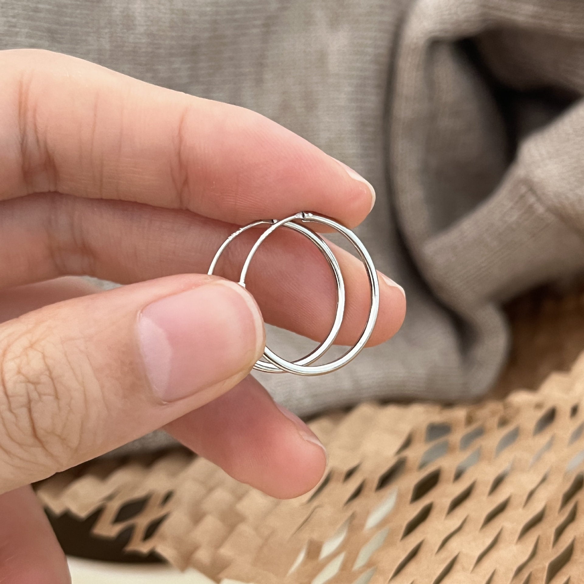 Plain ring earrings