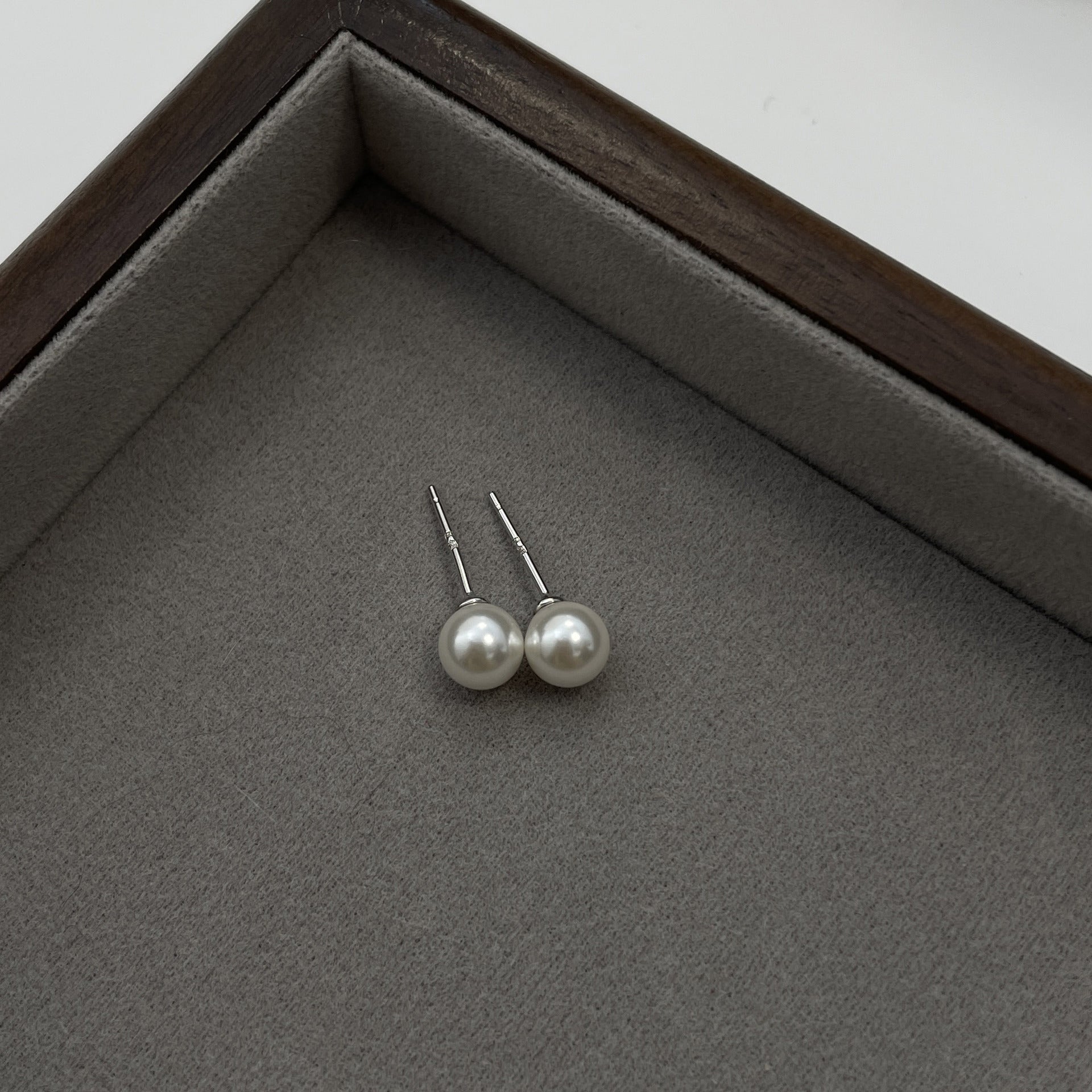 999 silver pearl earrings