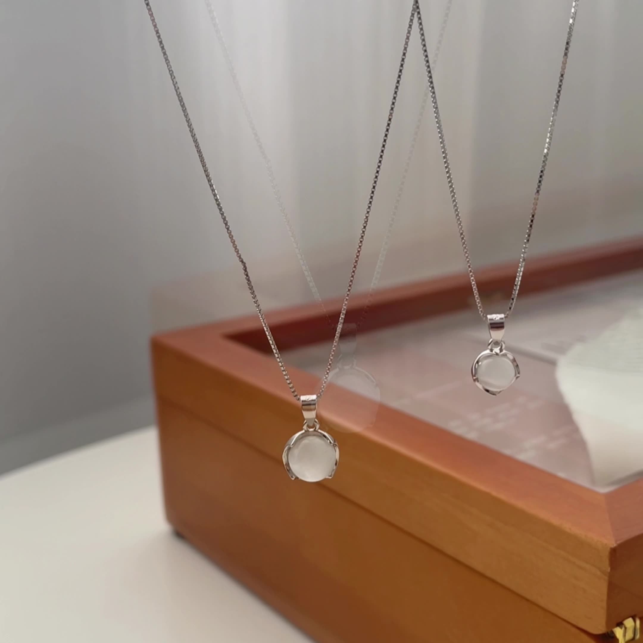 S925 sterling silver cat eye stone circular pendant necklace