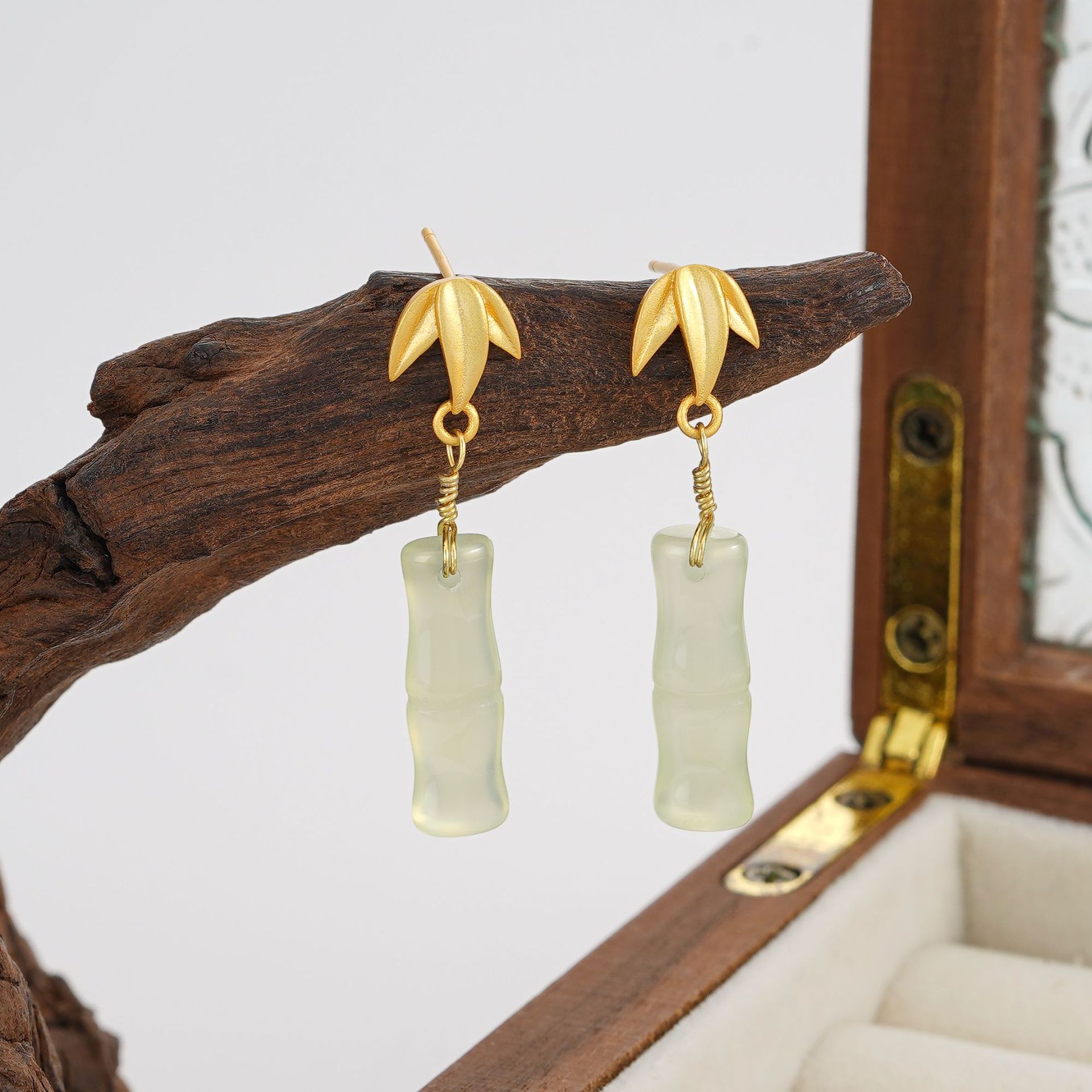 925 sterling silver chalcedony earrings - golden