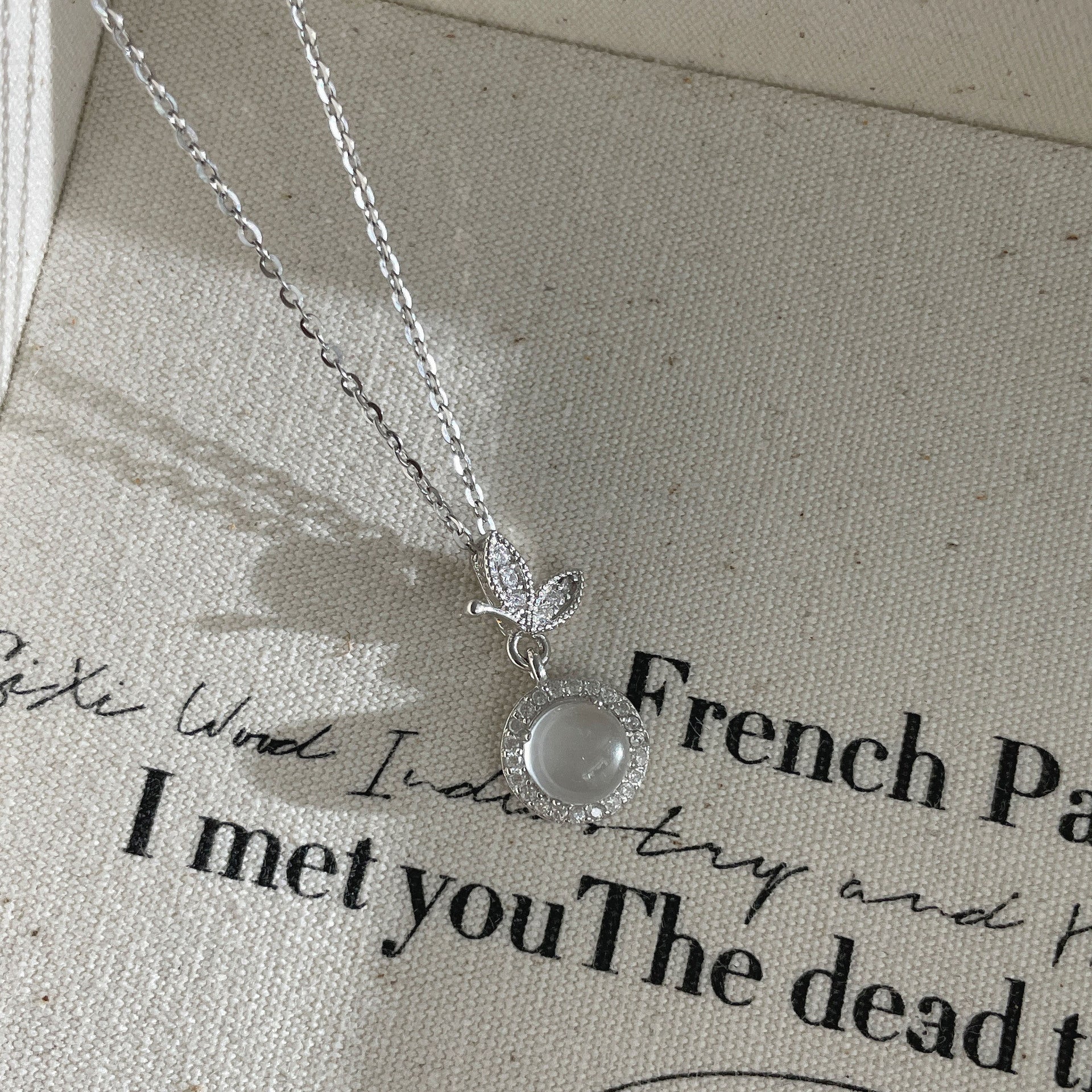 S925 Silver Set Sparkling Zirconia Jade Core Pendant Necklace