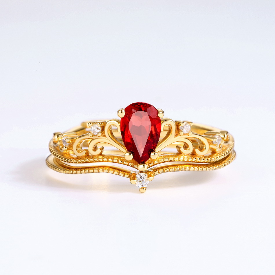 S925 Sterling Silver Gold-Plated Garnet Crown Zircon Ring