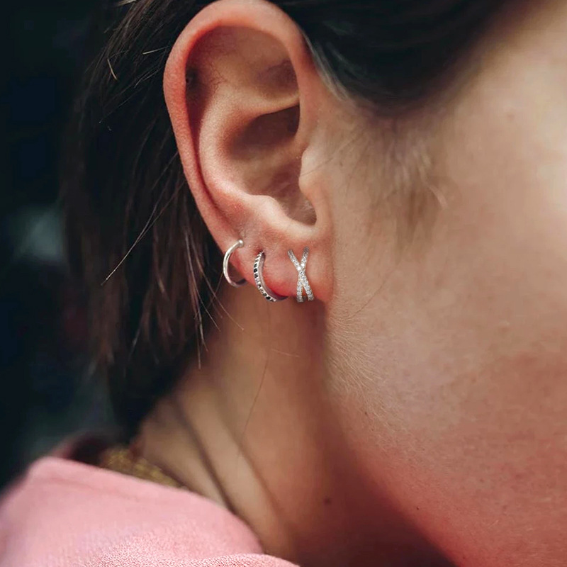 S925 Sterling Silver Double-Layer Zircon-Inlaid Crisscross Single Ear Cuff (Non-Pierced)