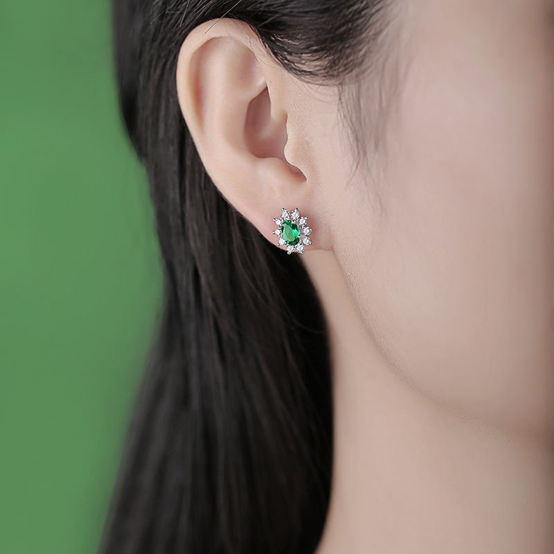 S925 Silver "Canglan" Lab-Grown Emerald and Moissanite Stud Earrings