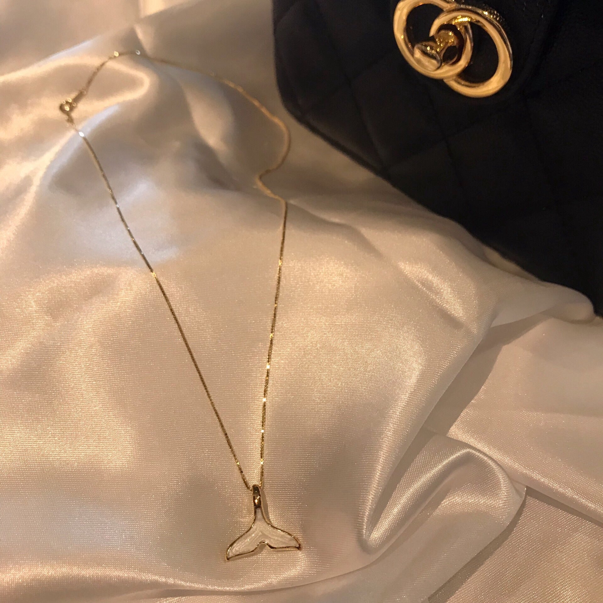 S925 sterling silver fish tail pendant necklace