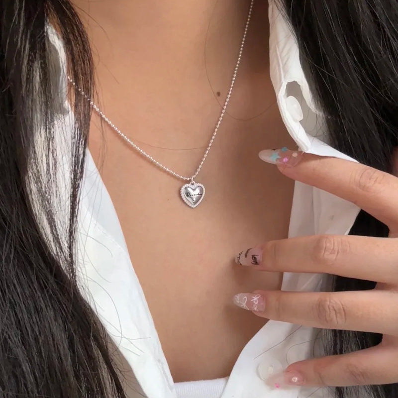 S925 sterling silver heart-shaped pendant necklace - silvery
