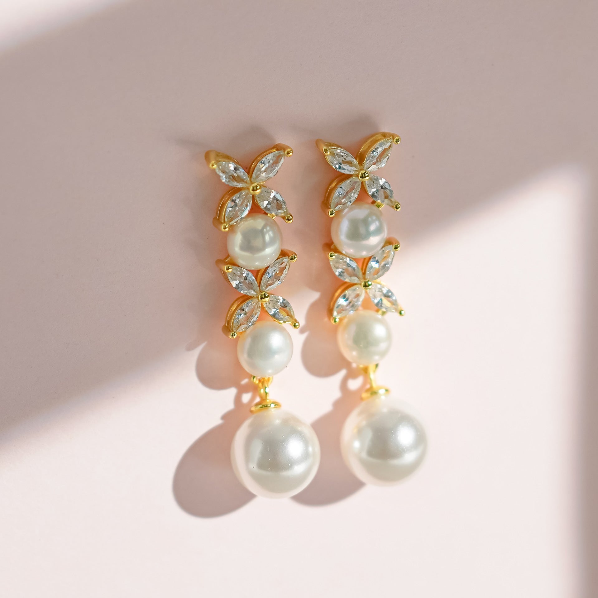 S925 silver  pearl earrings - golden