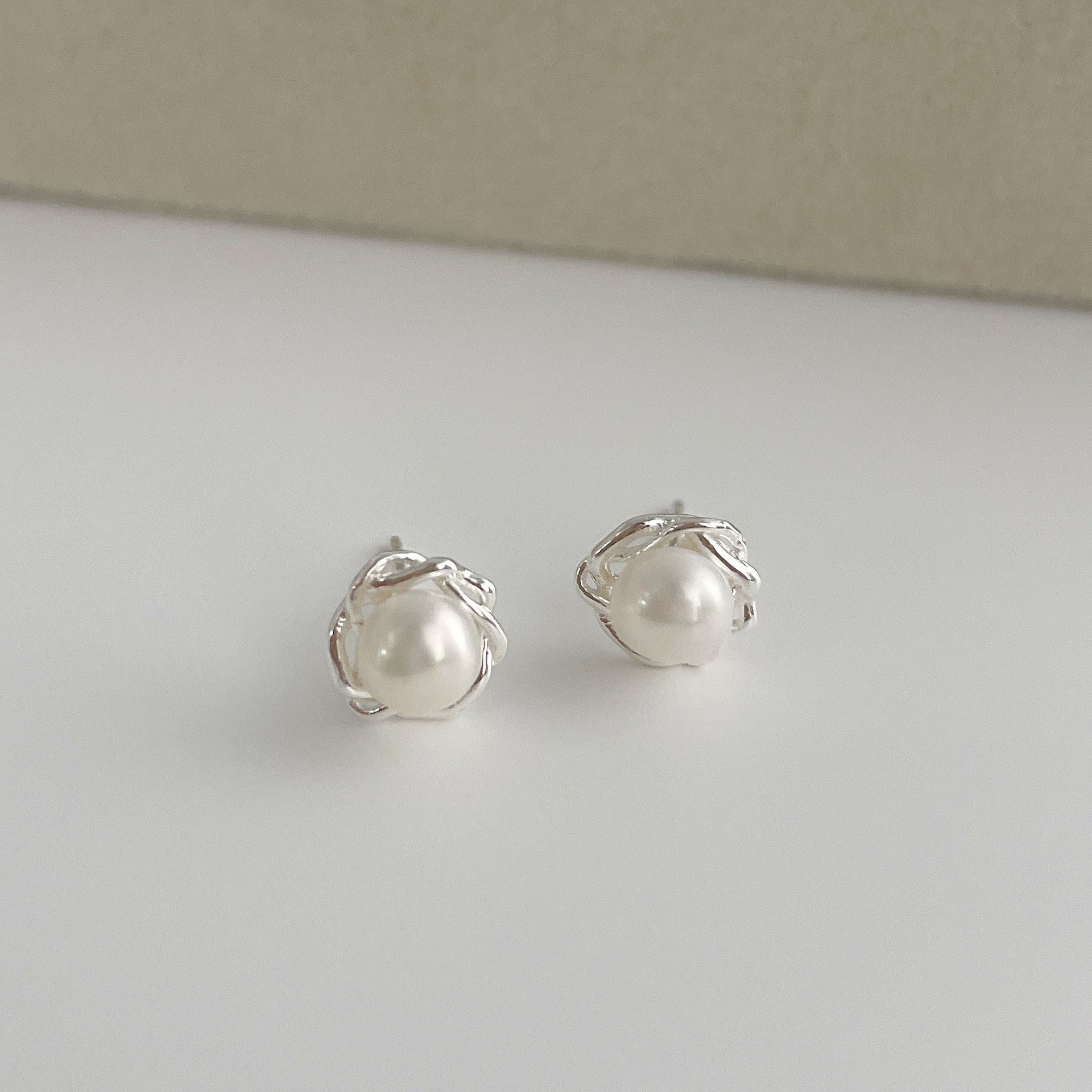 S925 pure silver freshwater pearl earrings