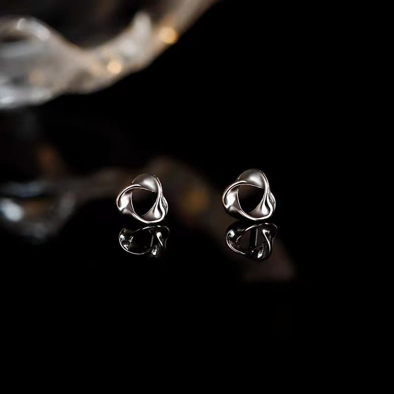 S925 sterling silver wave design earrings - silvery