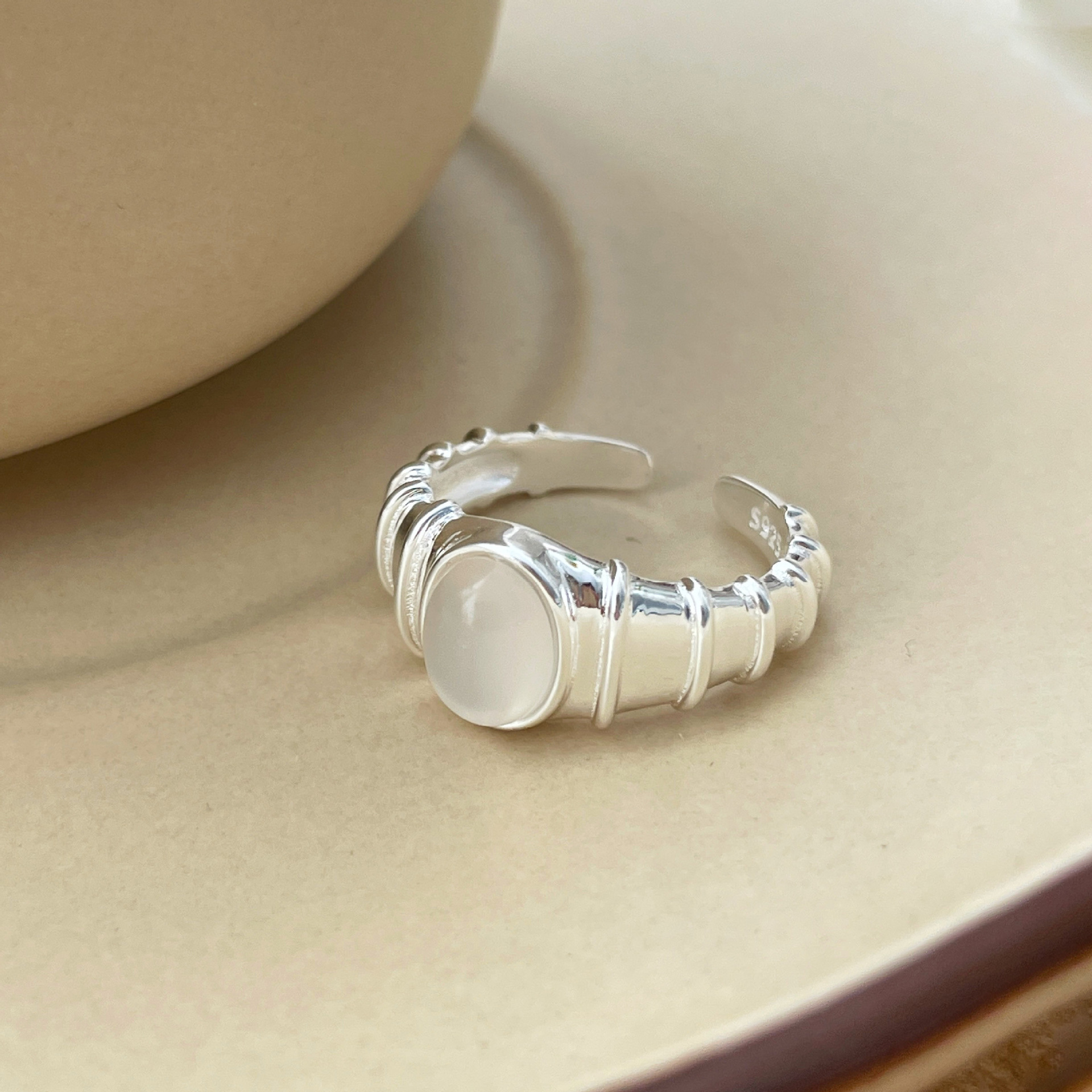 925 sterling silver chalcedony ring - silvery