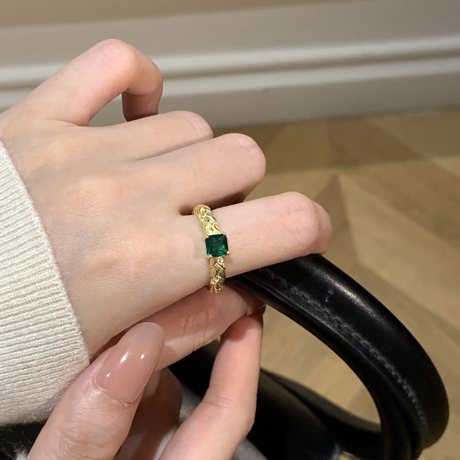 S925 sterling silver retro sparkling zirconium ring