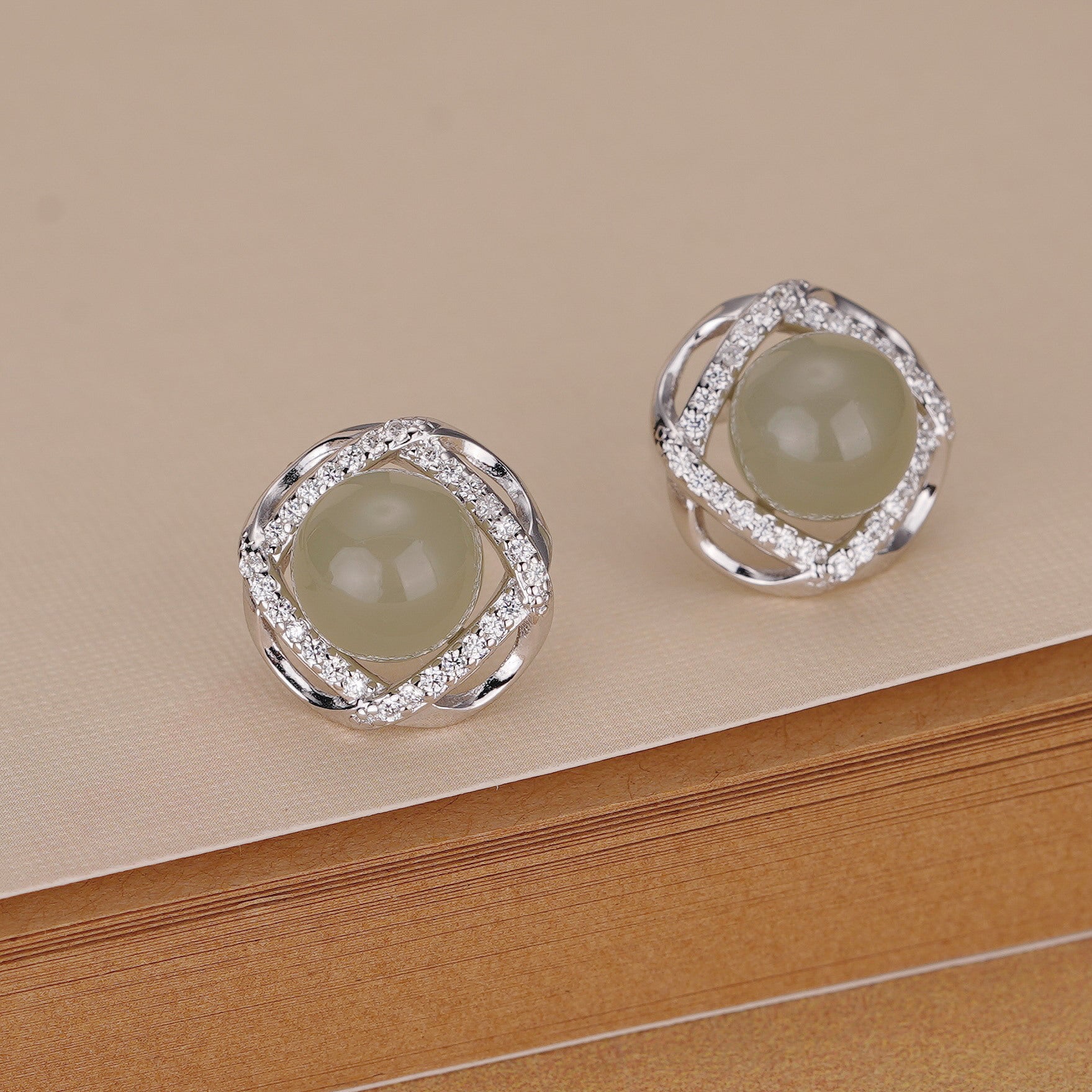 925 Sterling Silver Hotan Jade Earrings - Silvery