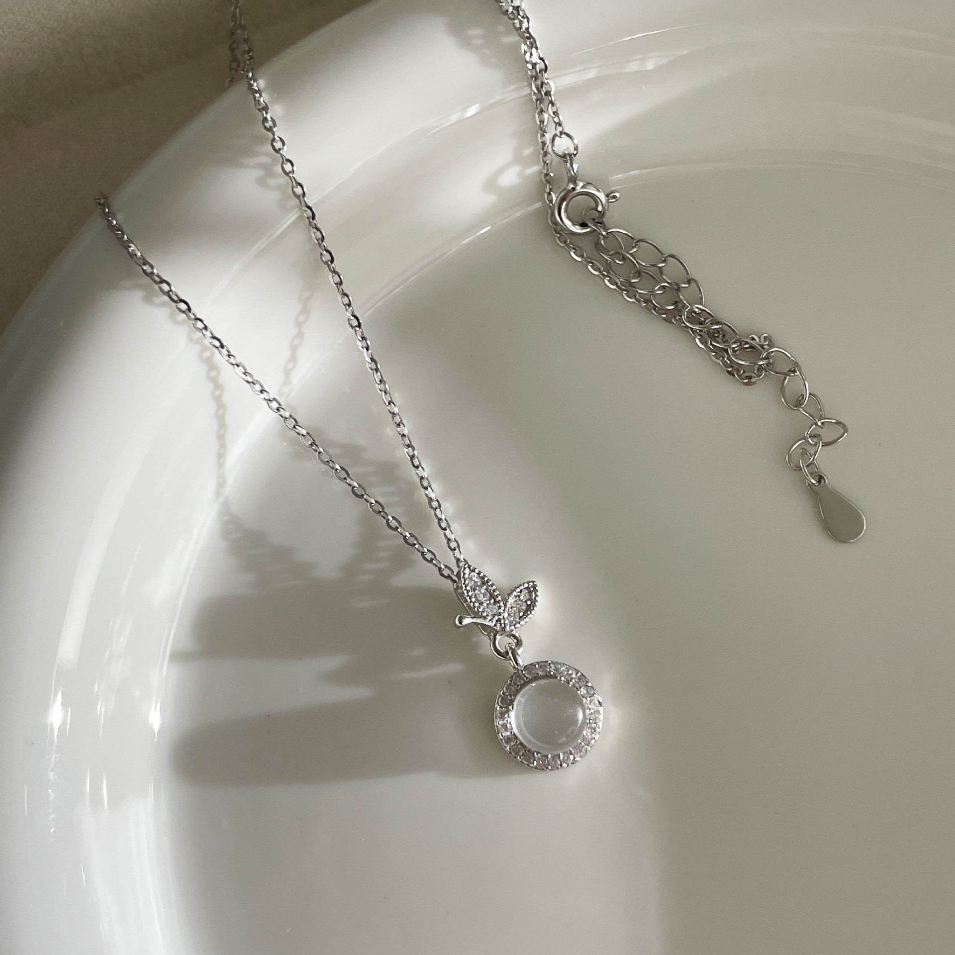 S925 Silver Set Sparkling Zirconia Jade Core Pendant Necklace