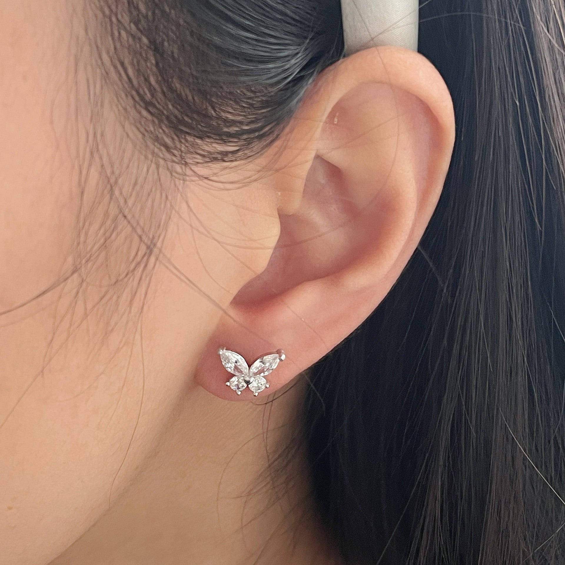 925 sterling silver butterfly shaped earrings - silvery
