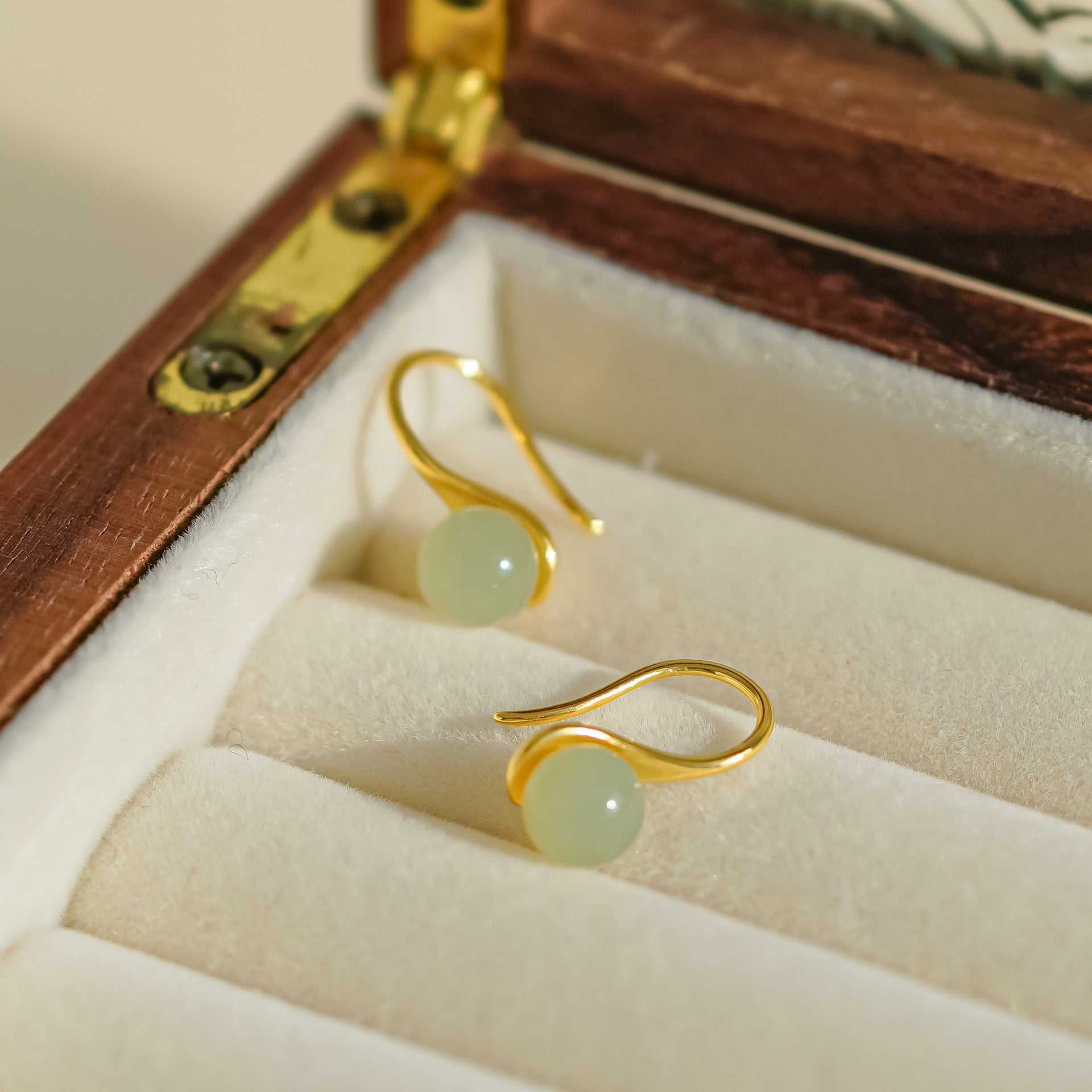 925 Sterling Silver Hotan Jade Earrings - Golden