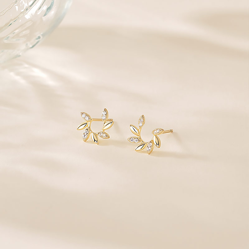 925 Sterling Silver Leaf Stud Earrings with Zirconia Inlay