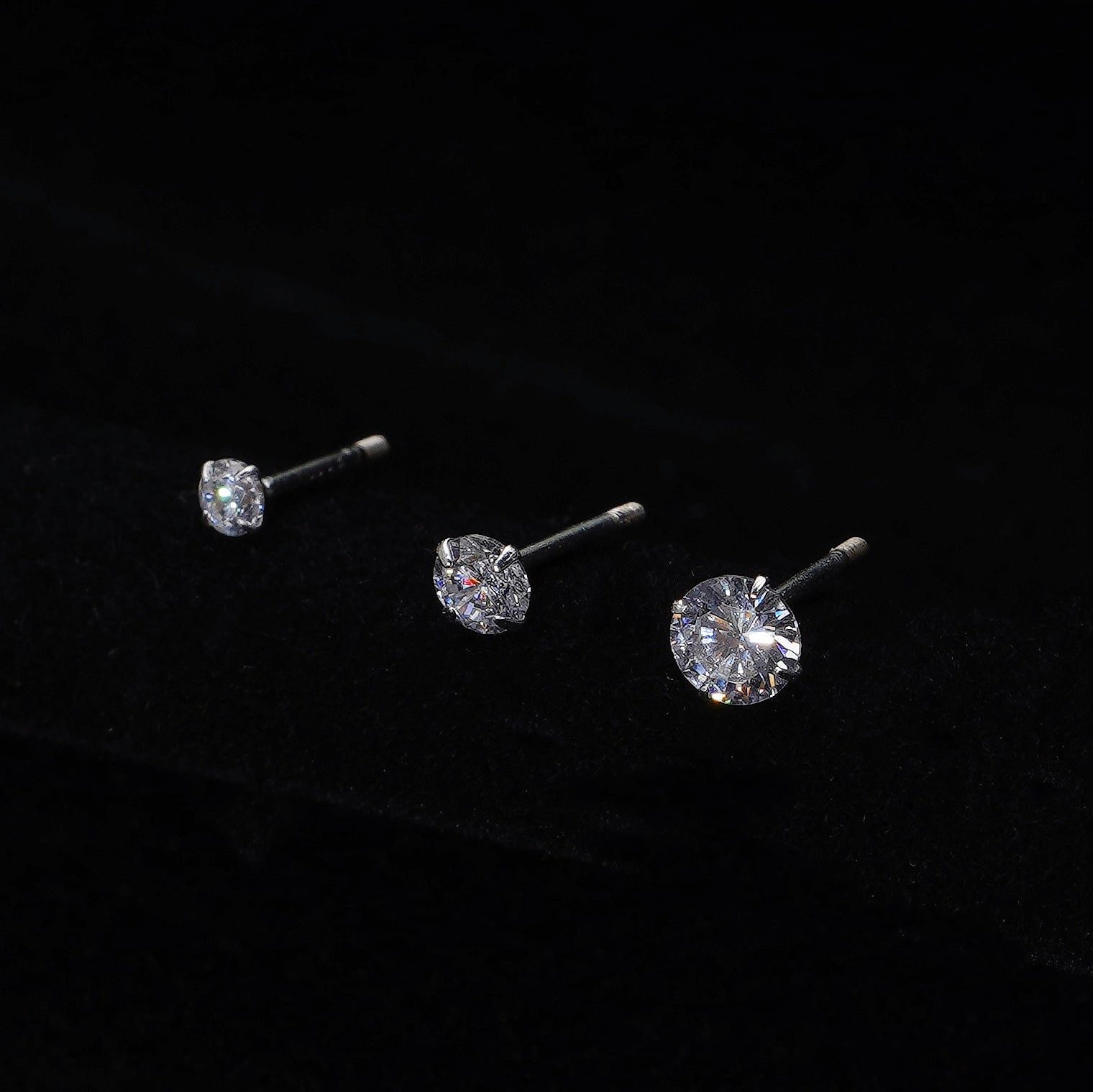 S925 sterling silver round sparkling zirconium earrings