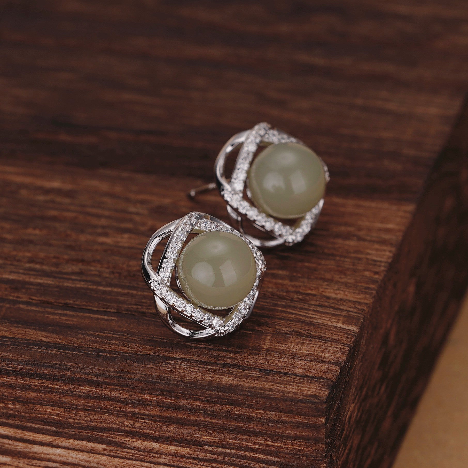 925 Sterling Silver Hotan Jade Earrings - Silvery