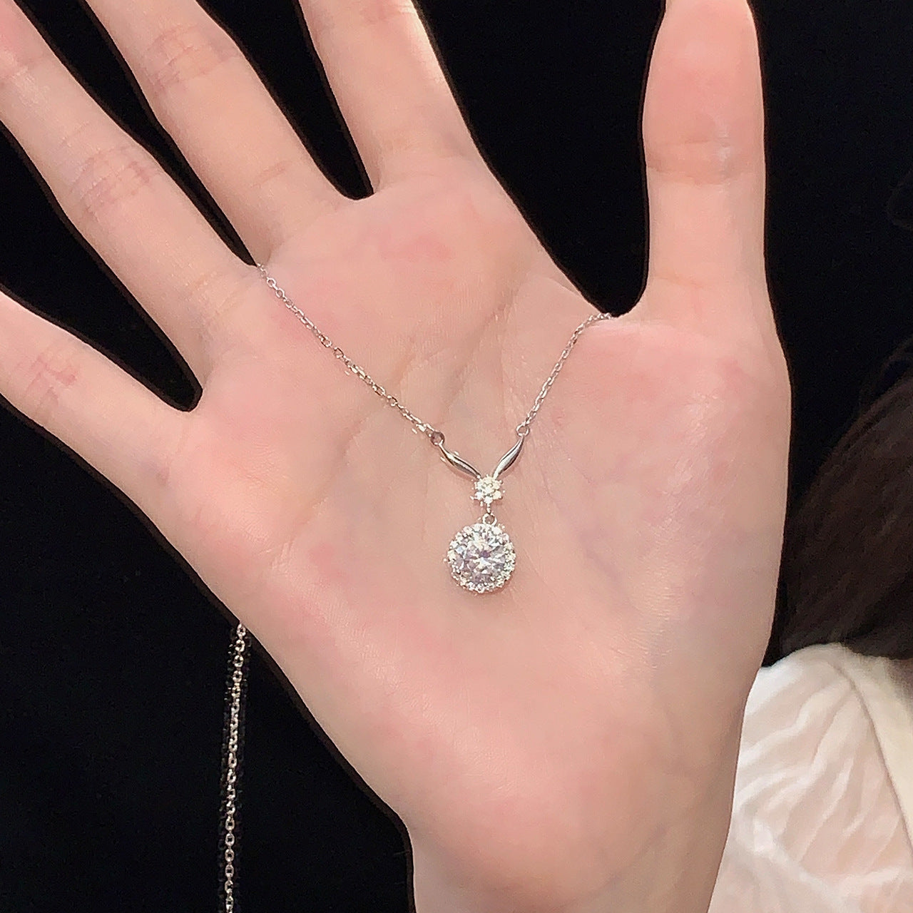 925 sterling silver sparkling zirconium pendant necklace - silvery