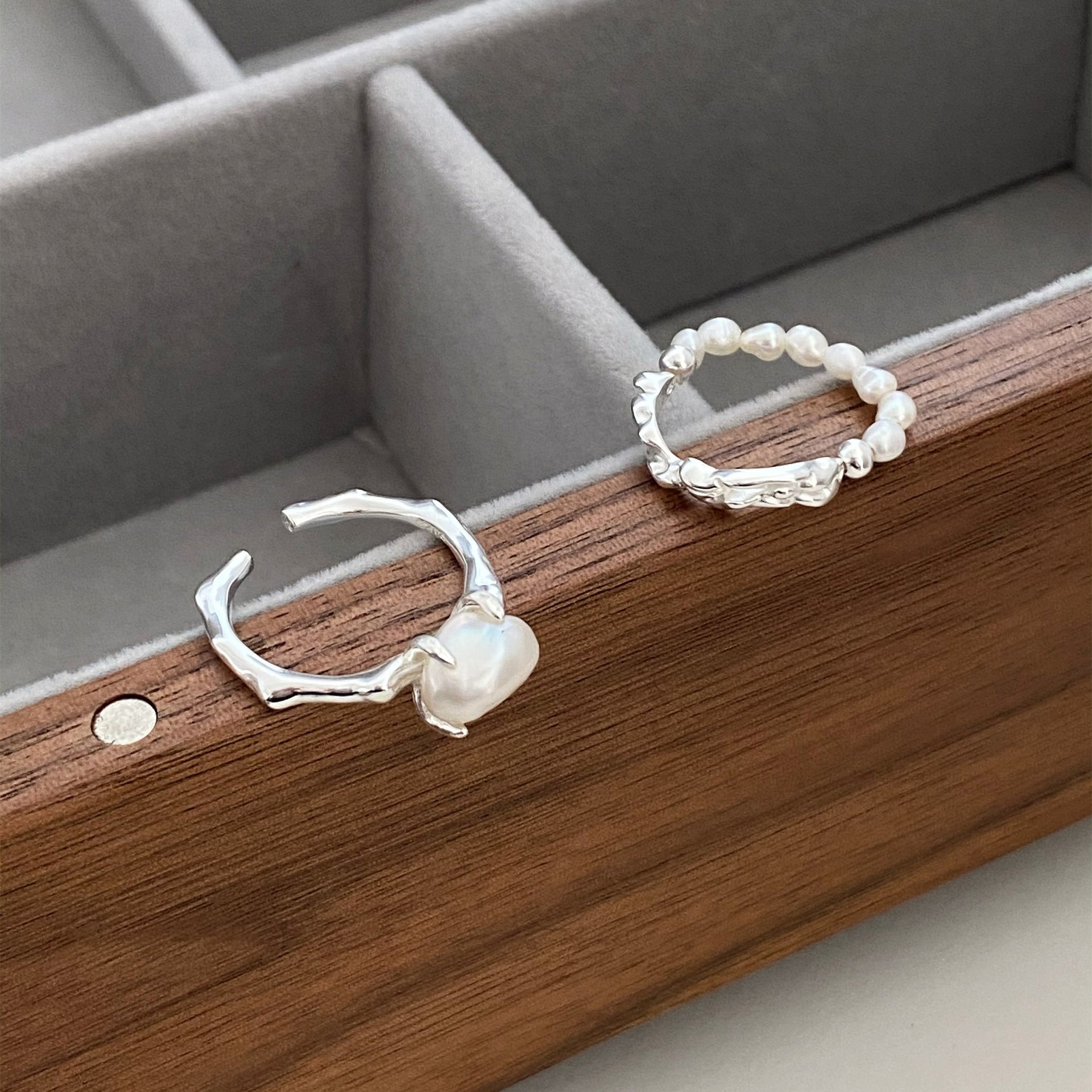 925 sterling silver Baroque pearl ring - silvery