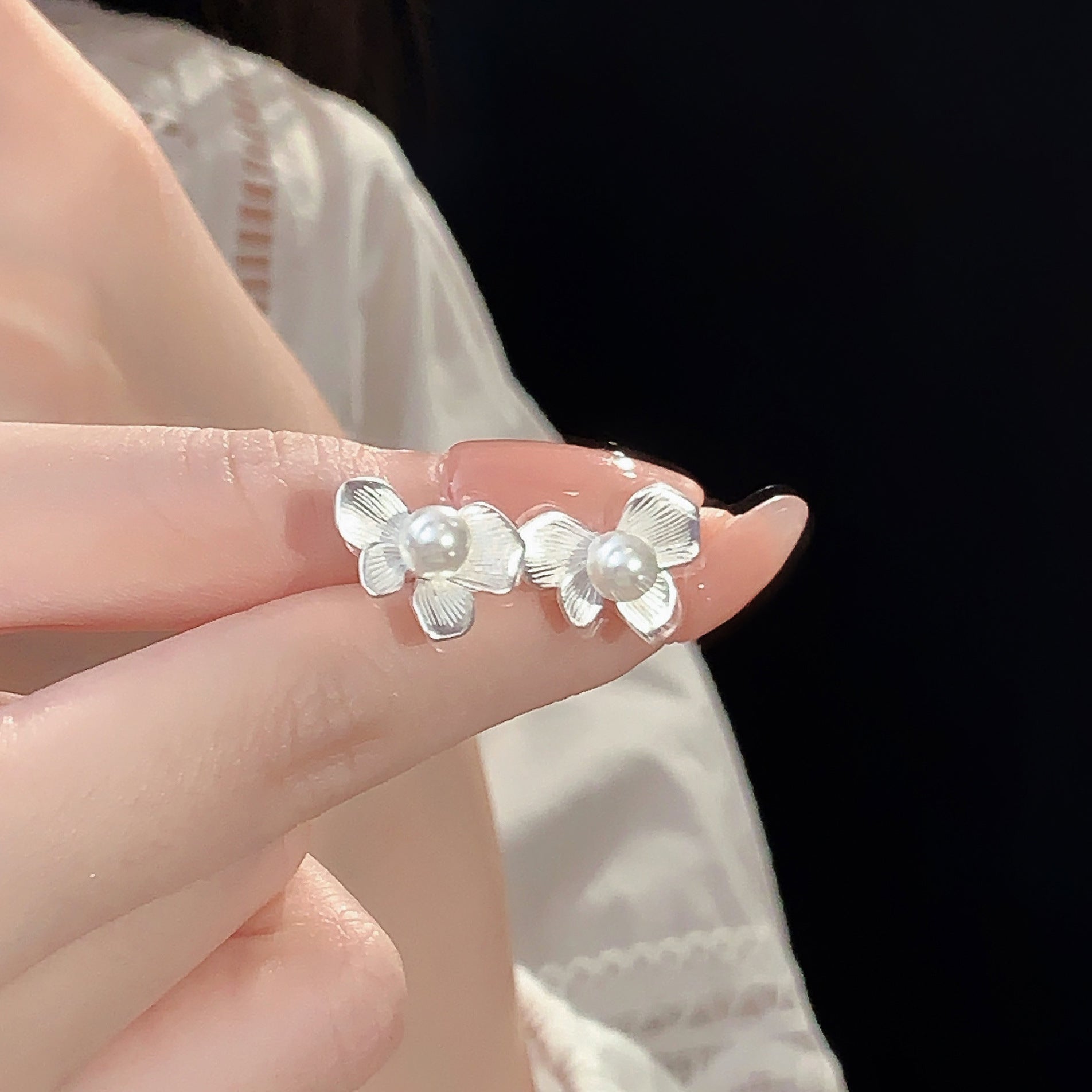 S925 pure silver imitation pearl bow earrings