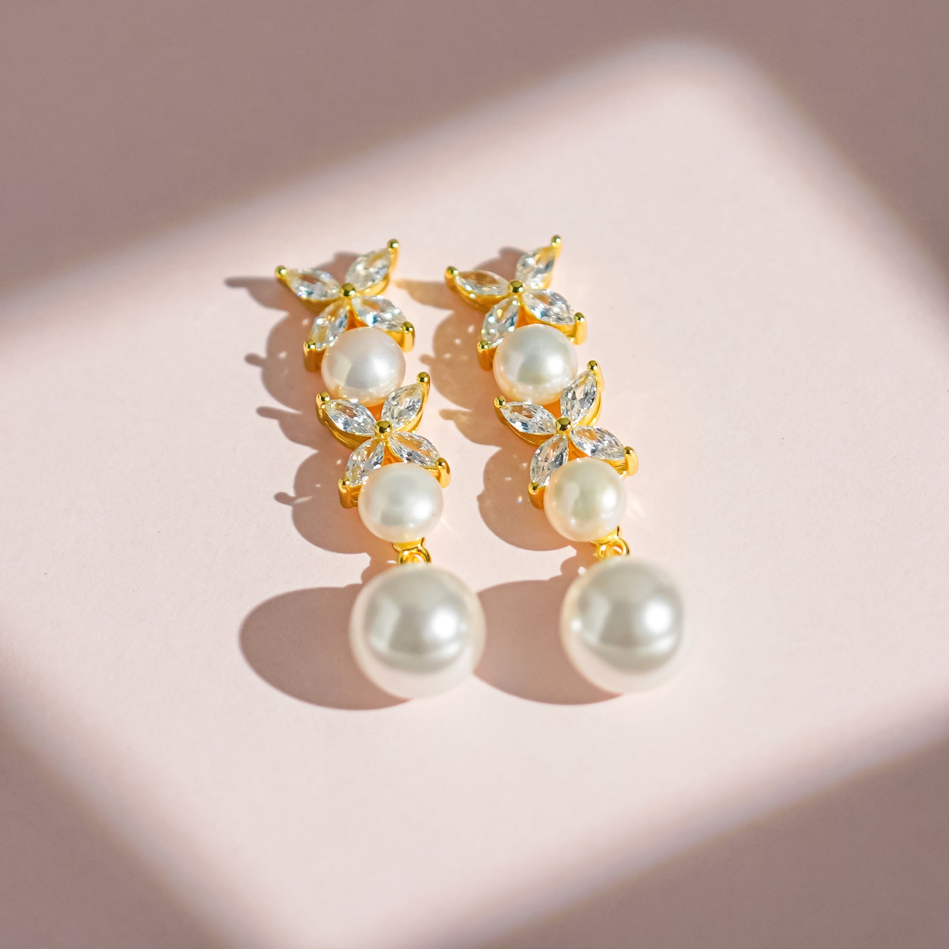S925 silver  pearl earrings - golden