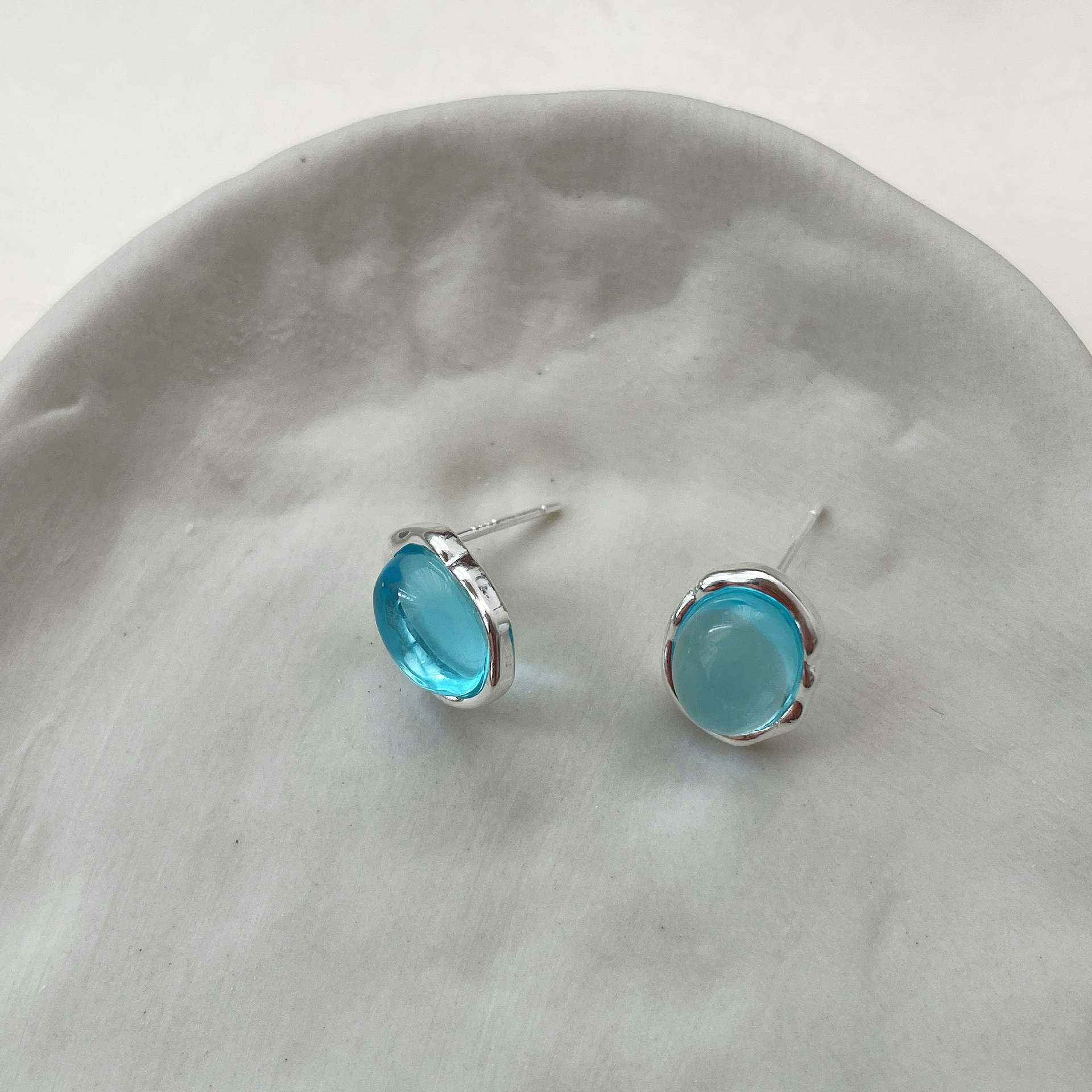 925 sterling silver aquamarine oval earrings - silvery