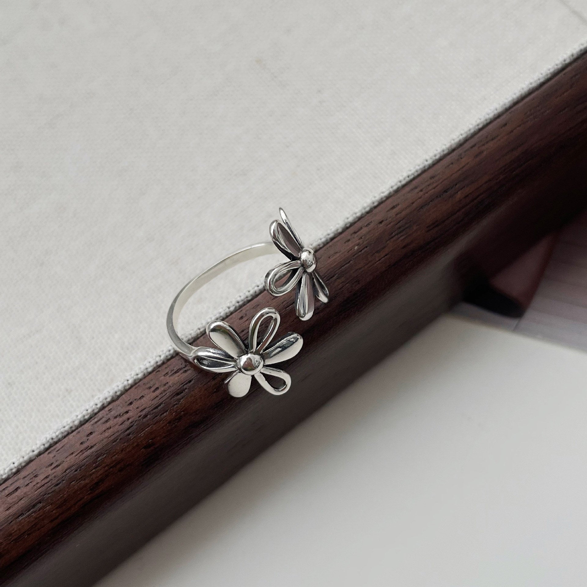 925 sterling silver flower ring - silvery