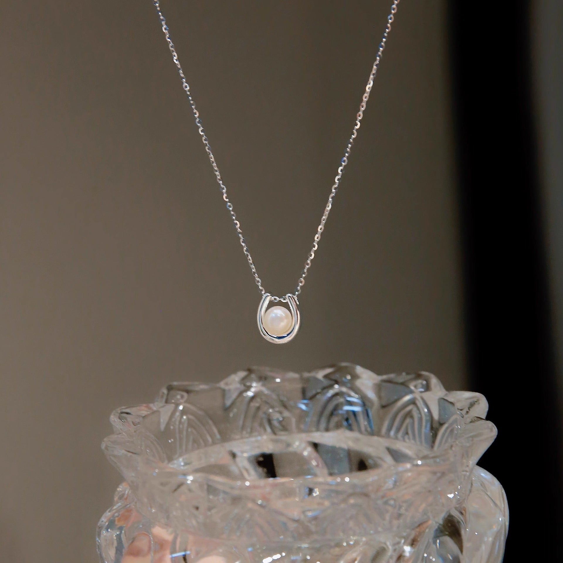 S925 Pure Silver Freshwater Pearl Pendant Necklace - Silvery