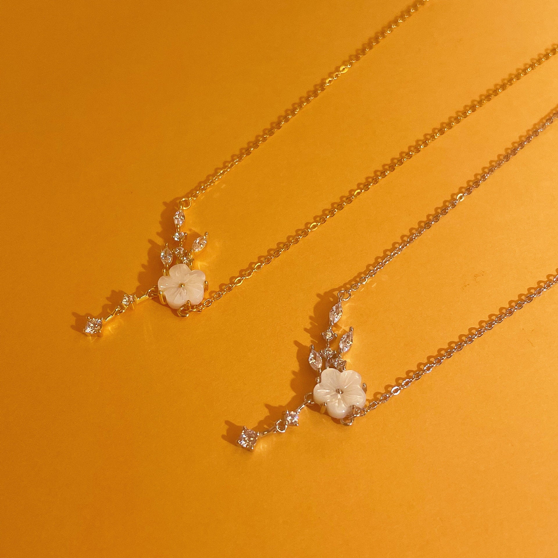 925 pure silver white Fritillaria flower pendant necklace
