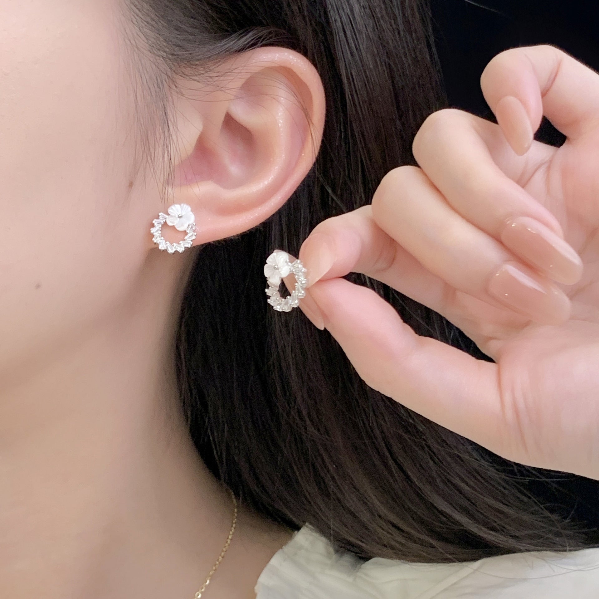 925 sterling silver flower earrings - silvery