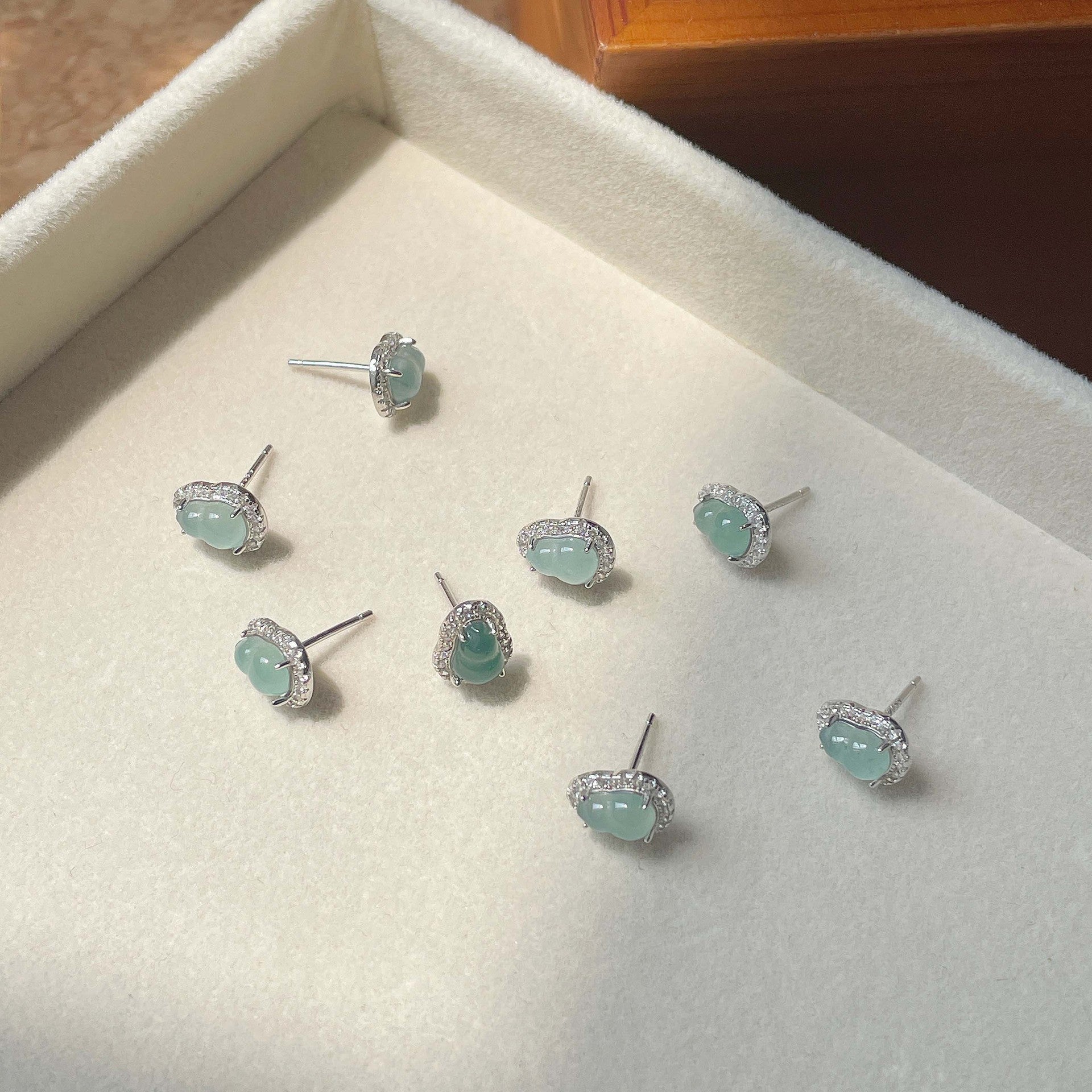 S925 Silver Jade Earrings - Silvery