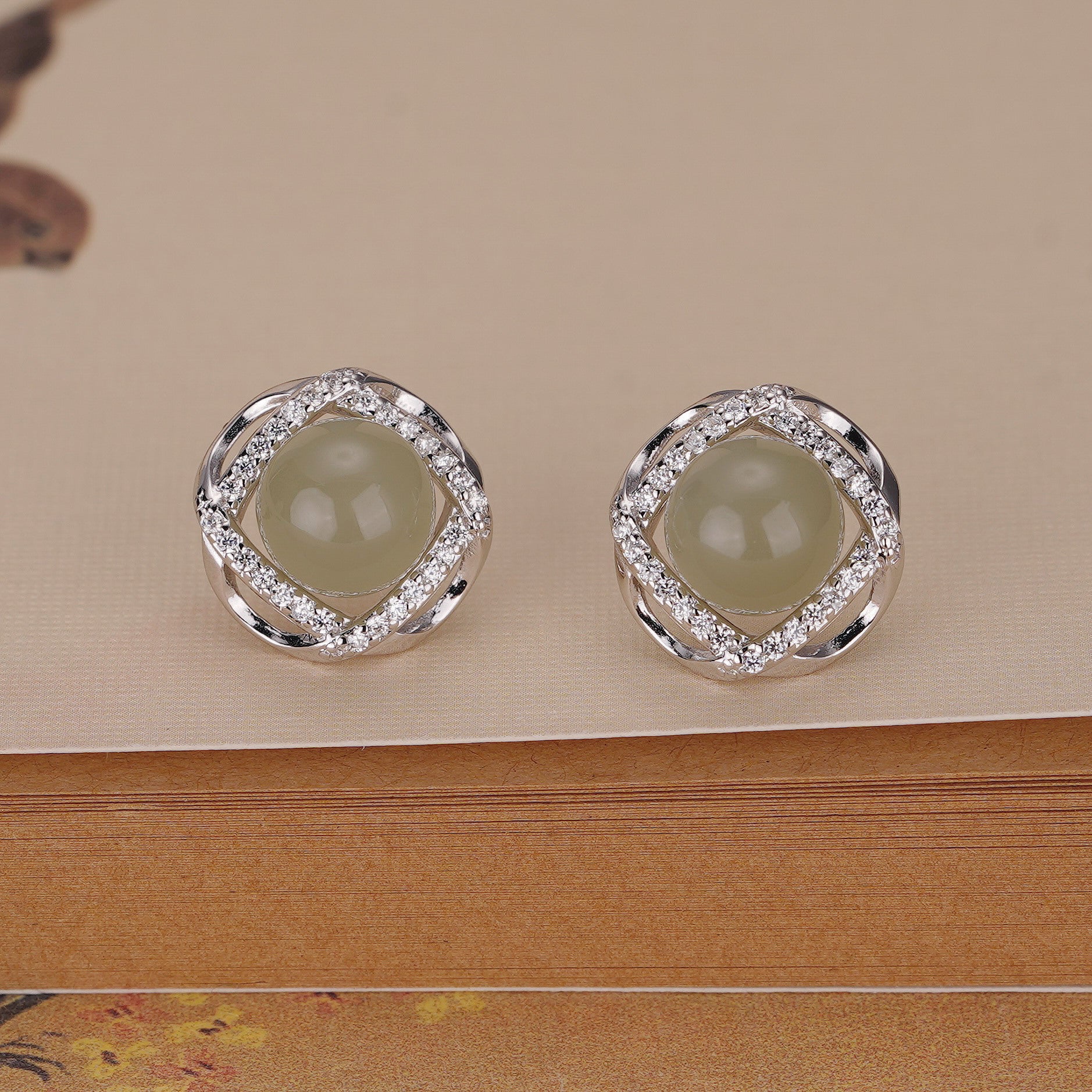 925 Sterling Silver Hotan Jade Earrings - Silvery