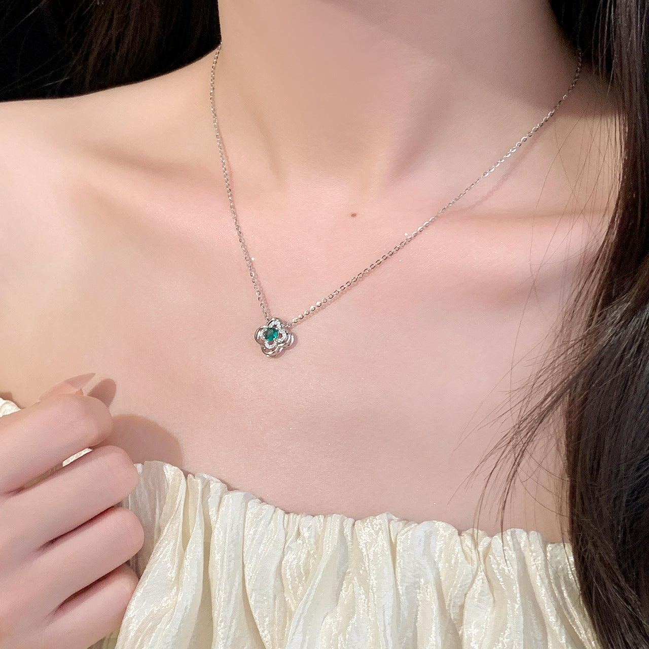 925 pure silver four-leaf clover pendant necklace