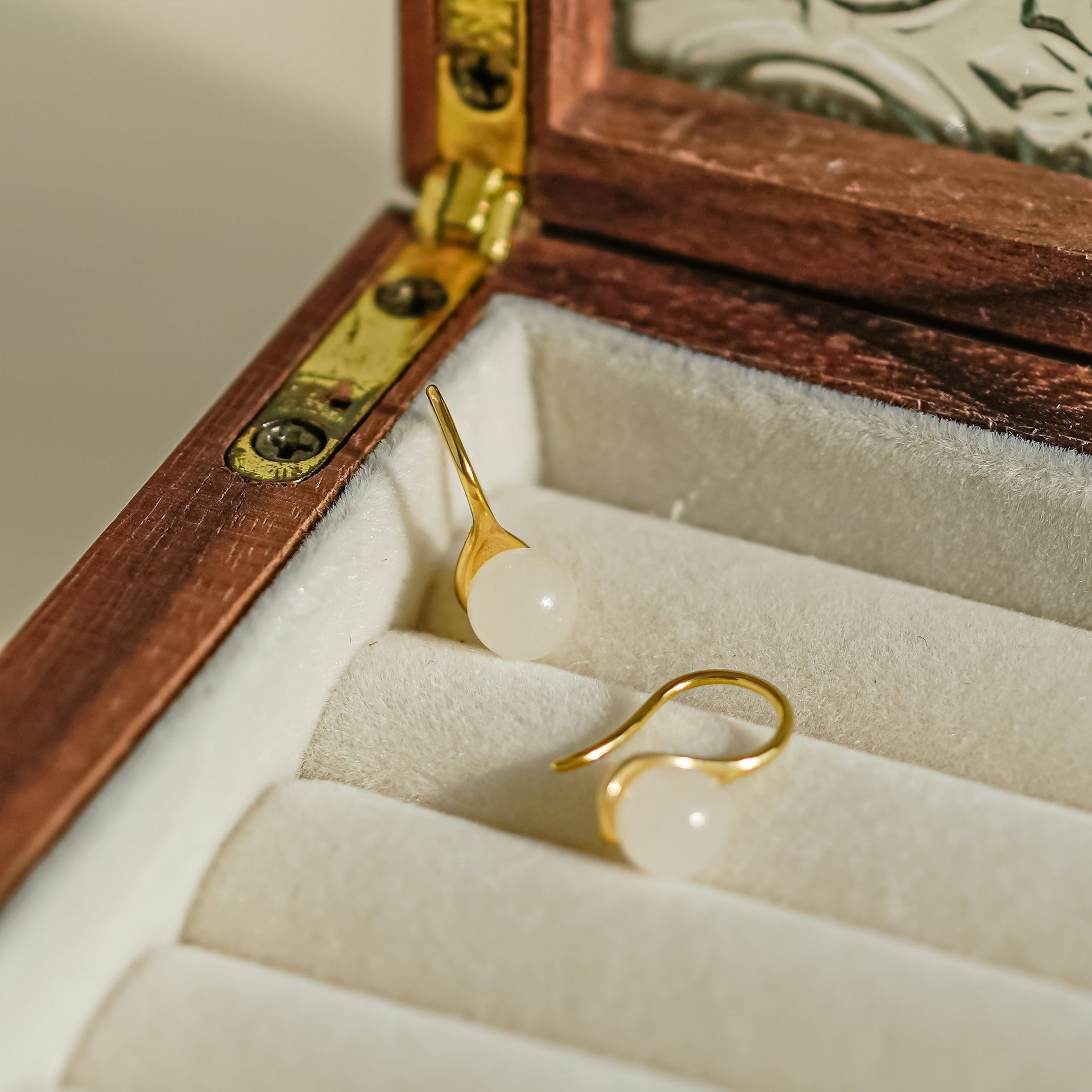 925 Sterling Silver Hotan Jade Earrings - Golden