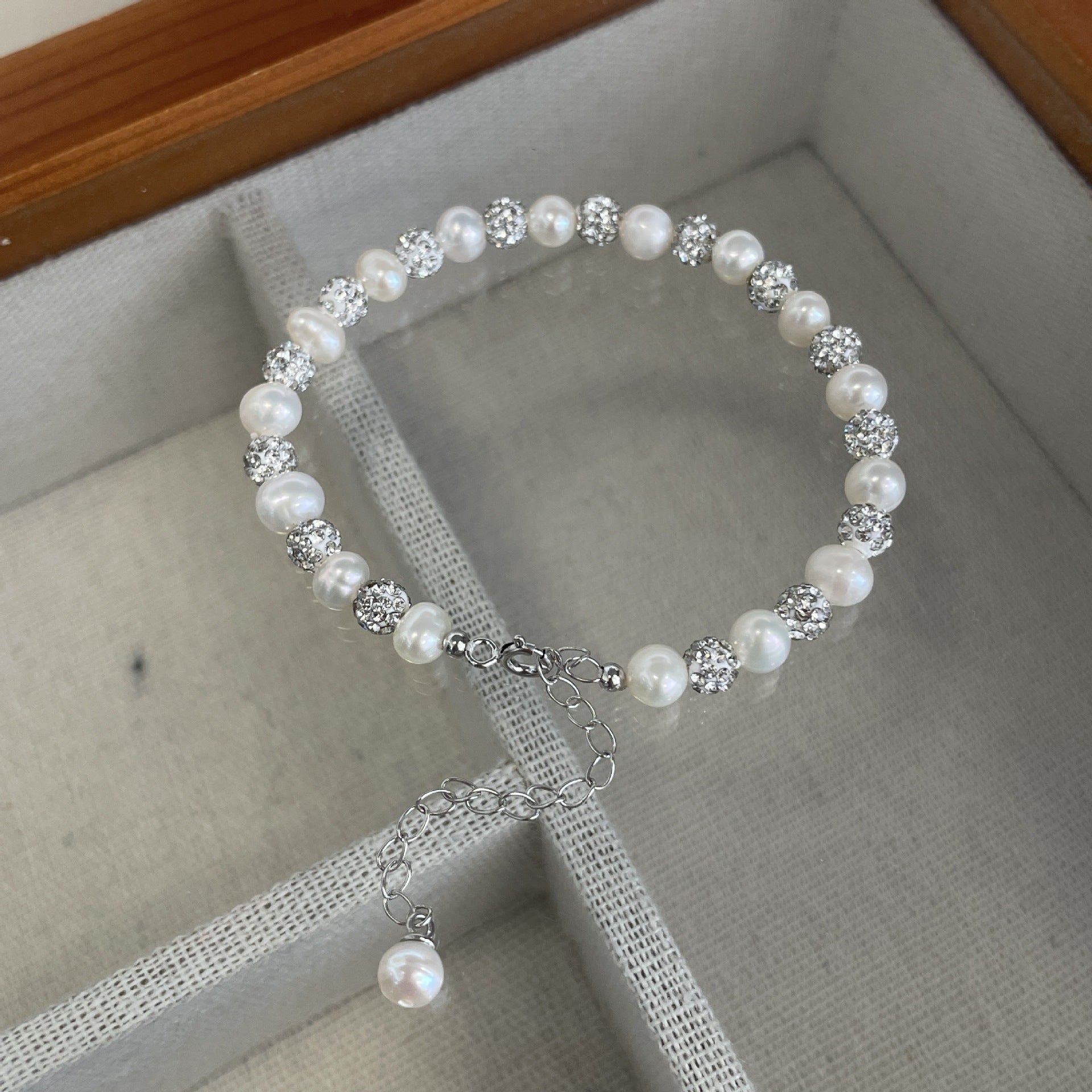 Pearl Bracelet - Silver