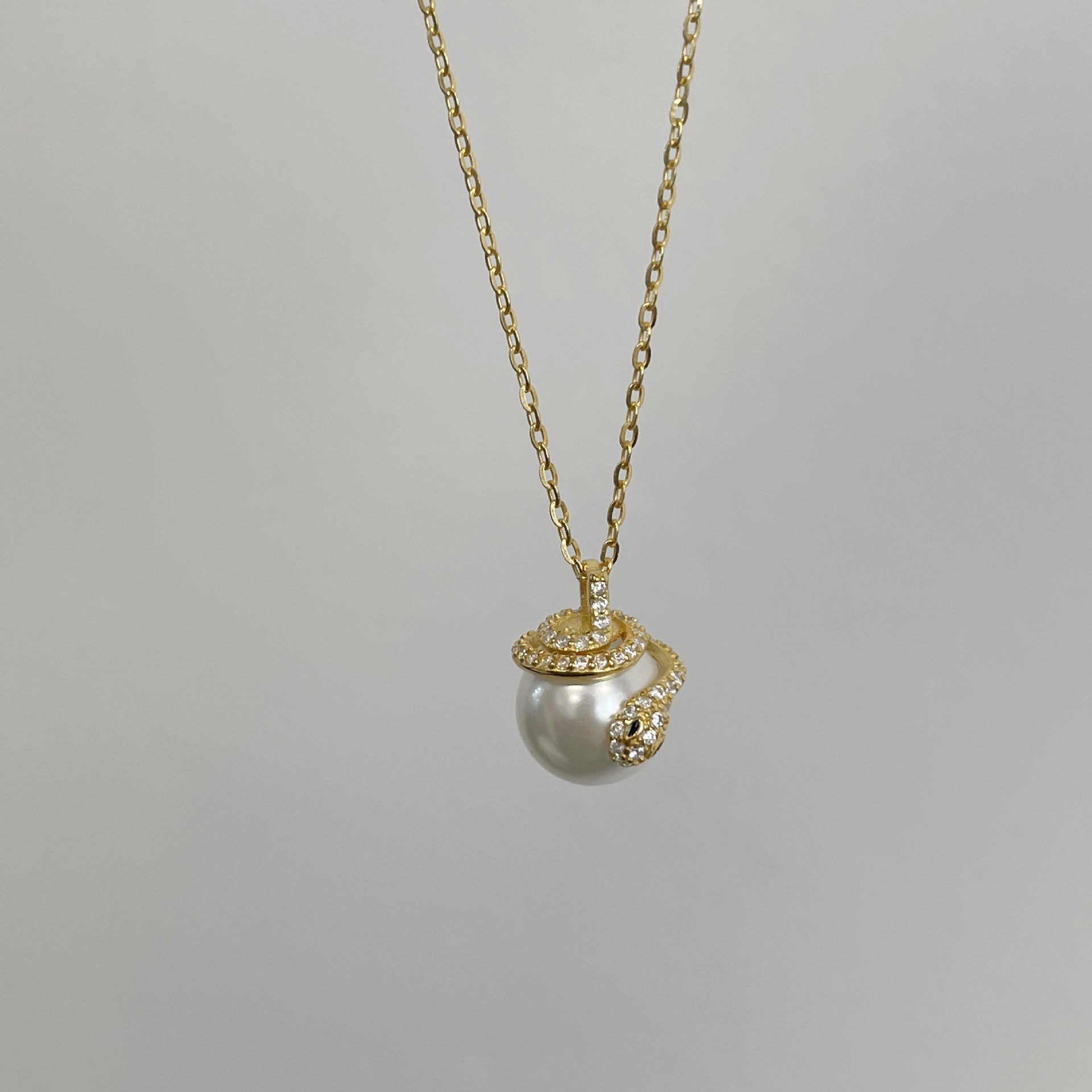 S925 sterling silver snake shaped pearl necklace