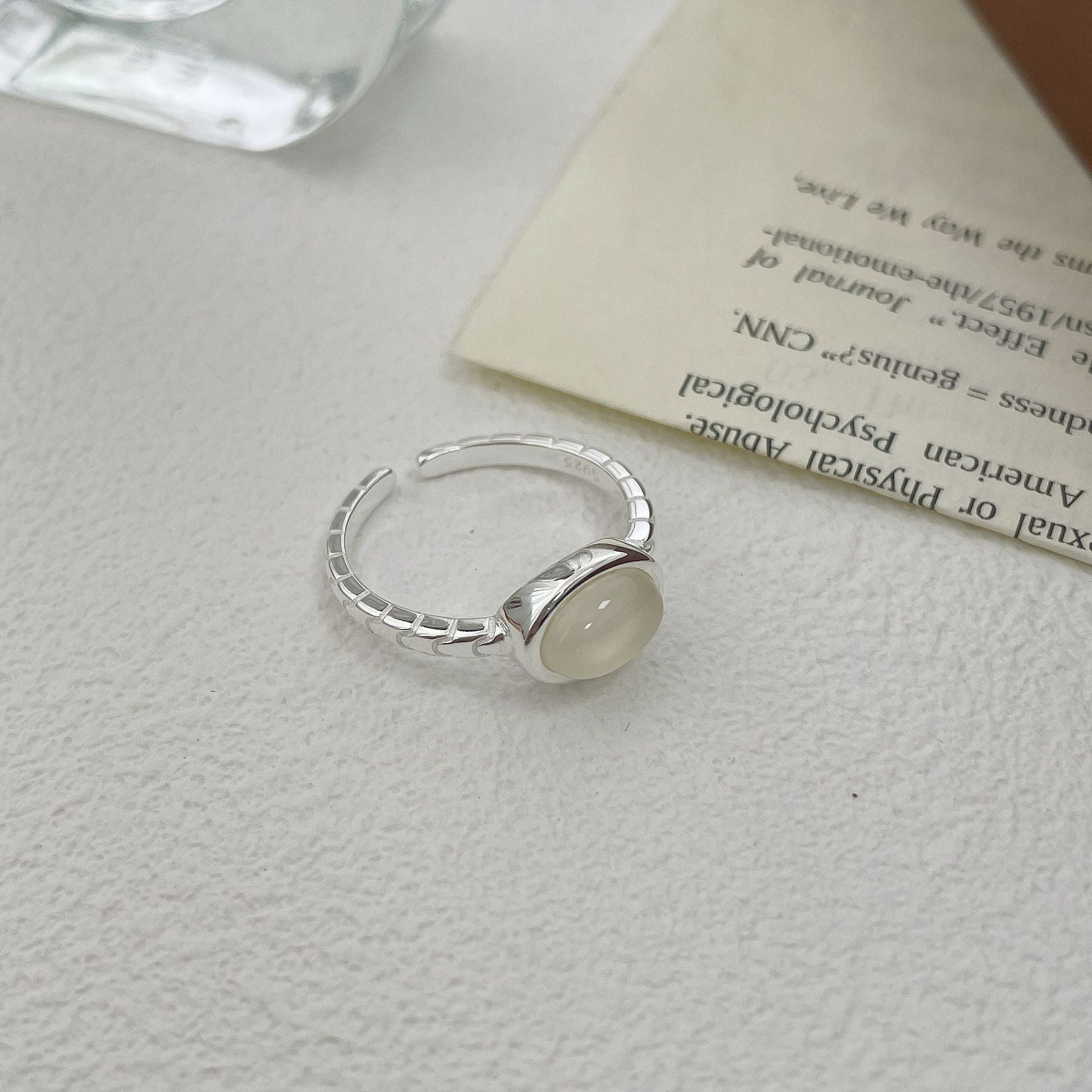 S925 pure silver oval black agate white chalcedony ring - silvery
