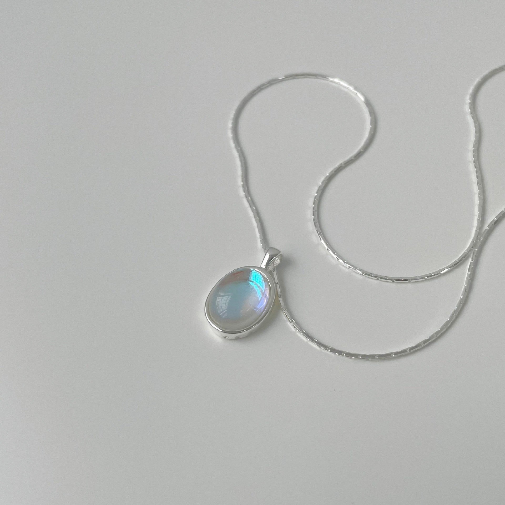 S925 Silver Sea Sapphire Pendant Necklace - Silvery