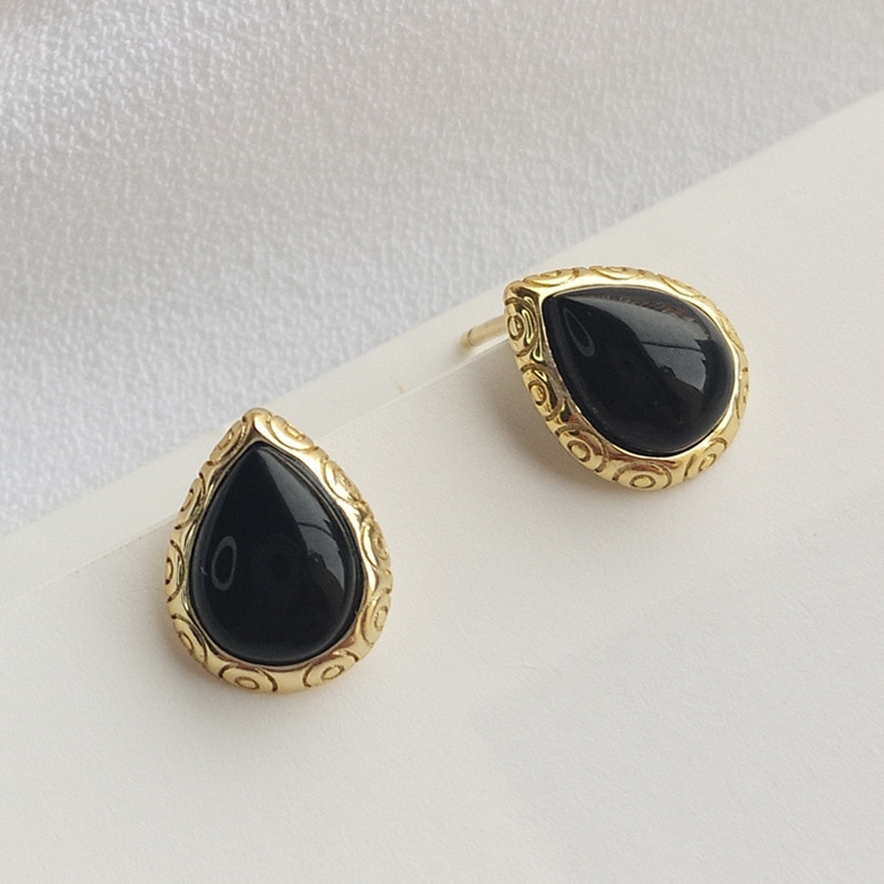 S925 Sterling Silver Micro-set Black Agate Stud Earrings