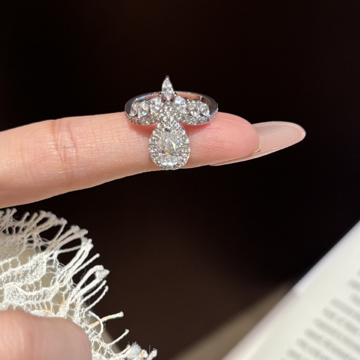 S925 Sterling Silver Teardrop Moissanite Ring