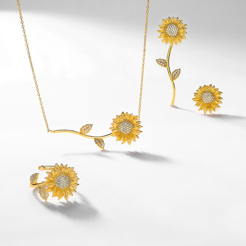 S925 Sterling Silver Sunflower Zircon Inlaid Necklace