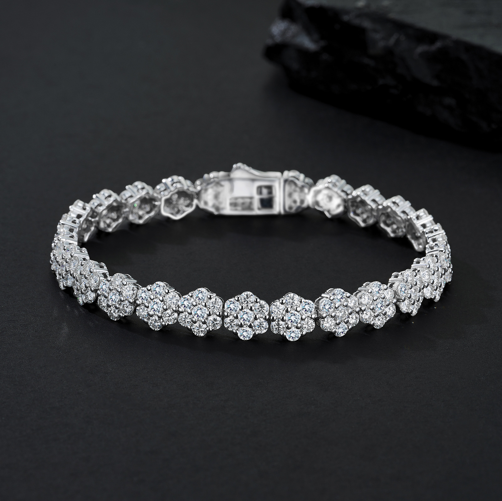 New S925 silver bracelet fully set with moissanite