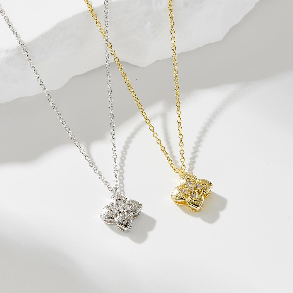 S925 Sterling Silver Zircon Inlaid Four-Leaf Clover Pendant Necklace